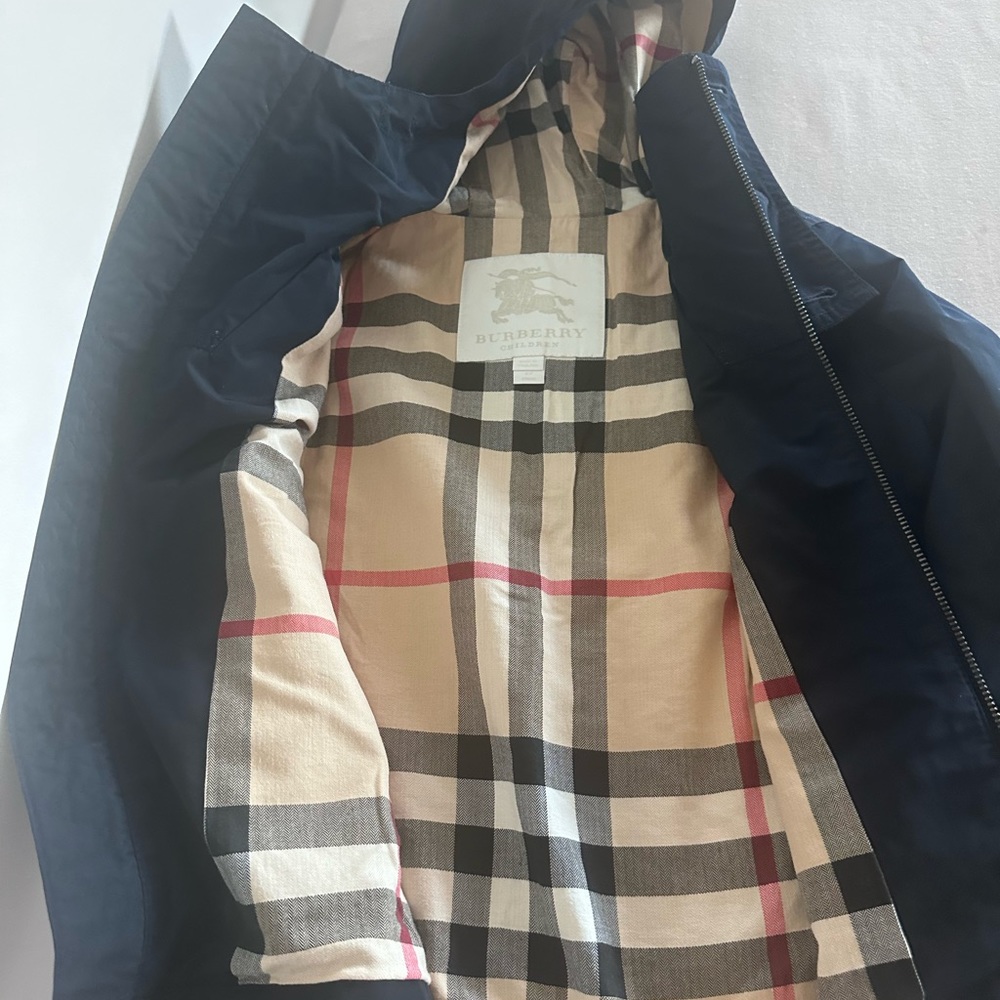 Burberry hooded jacket - Picture 3 of 3